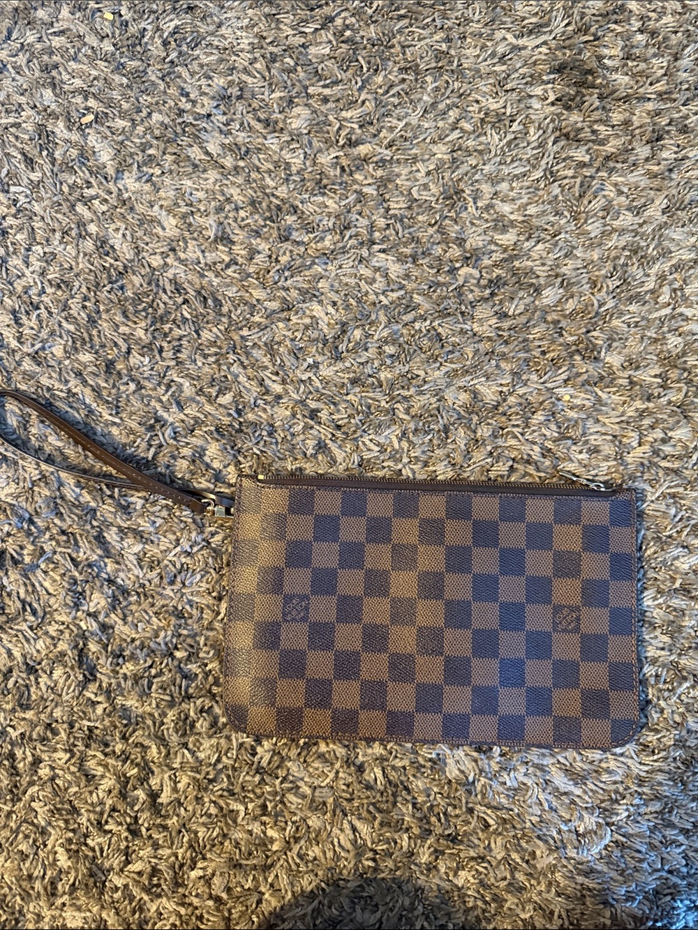 Authentic LV wristlet, damier ebene in excellent condition
